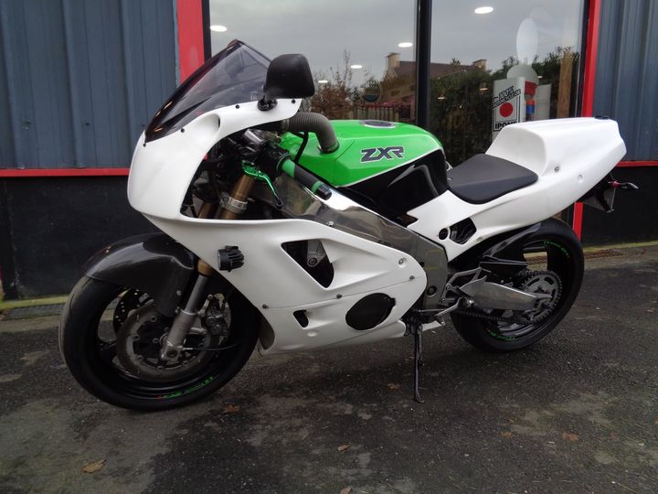 A vendre ZXR 400 « L » moto piste et route vendu ave…