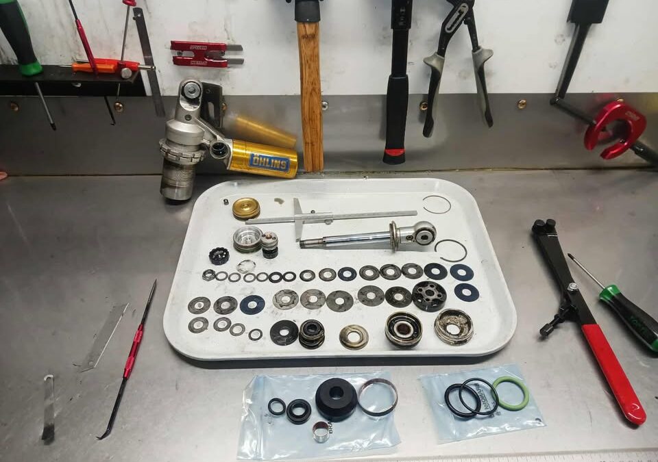 Besoin de reconditionner un amortisseur n’hésitez pas à nous contacter…