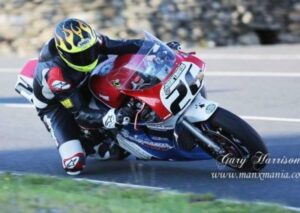 8994234 PERFORMANCES5 400x284 1 - Landivisiau Finistère