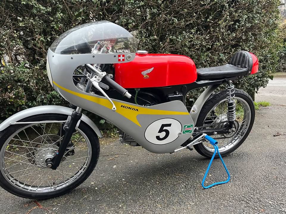 Du nouveau 1 1383860410195941 - Landivisiau Finistère Du nouveau 1 1383860410195941 - Landivisiau Finistère